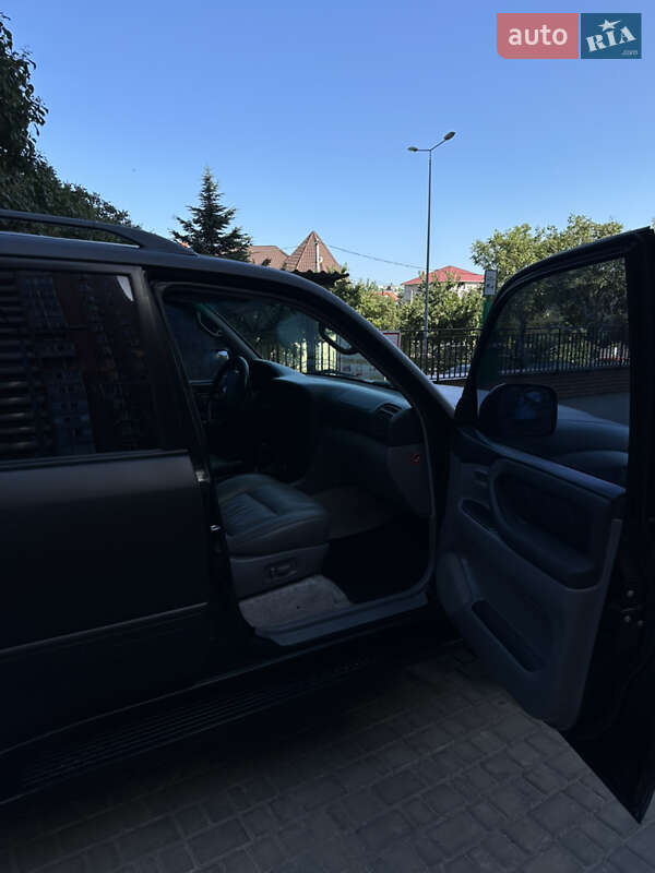 Внедорожник / Кроссовер Toyota Land Cruiser 2002 в Одессе