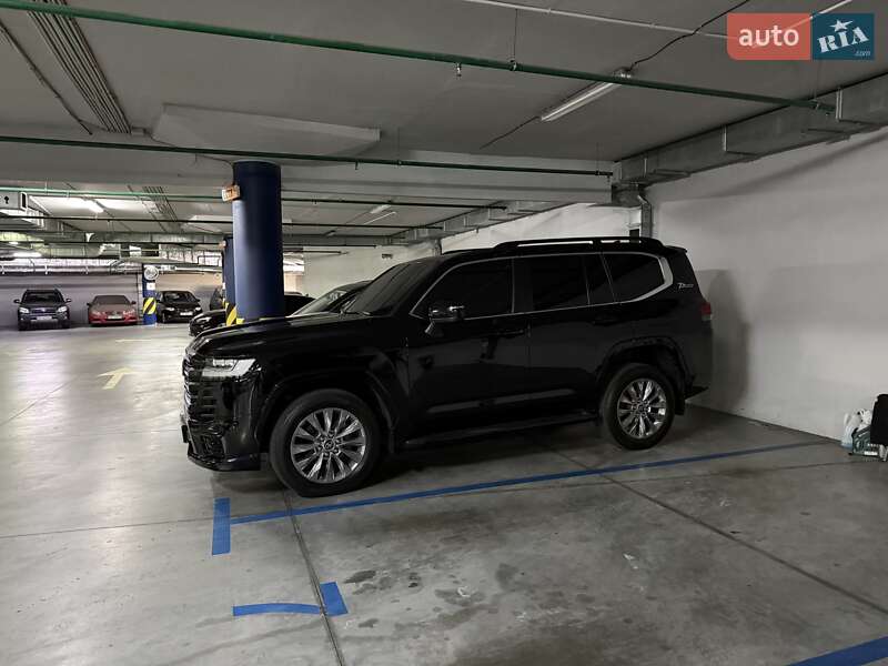 Внедорожник / Кроссовер Toyota Land Cruiser 2021 в Киеве