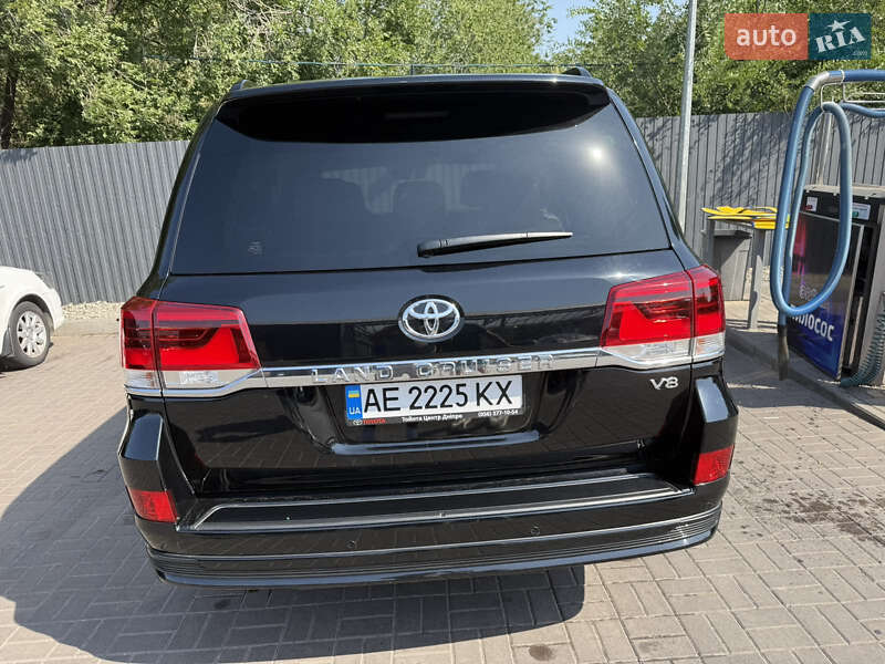 Позашляховик / Кросовер Toyota Land Cruiser 2019 в Дніпрі