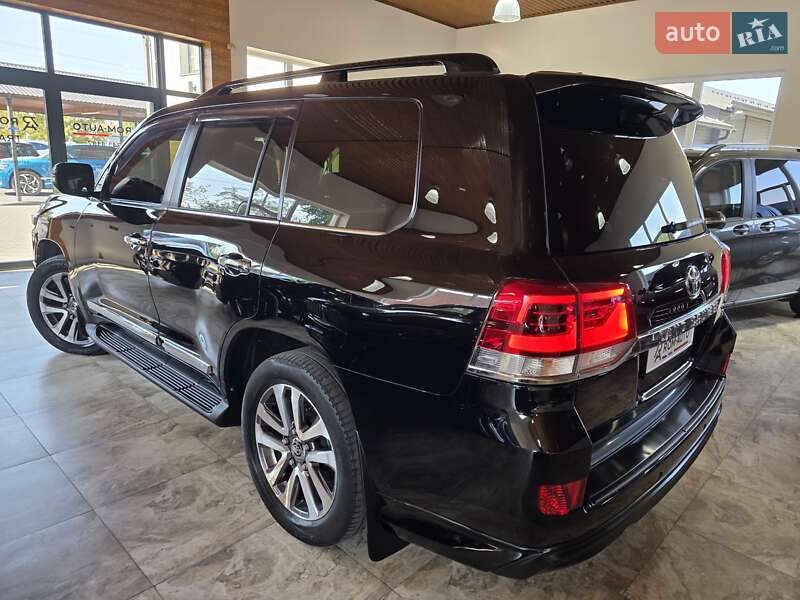 Внедорожник / Кроссовер Toyota Land Cruiser 2018 в Коломые