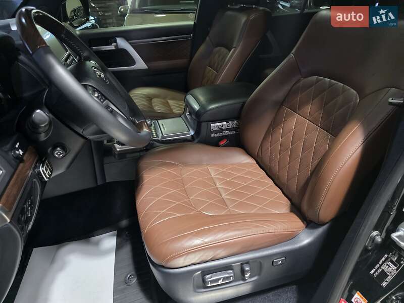 Внедорожник / Кроссовер Toyota Land Cruiser 2018 в Коломые