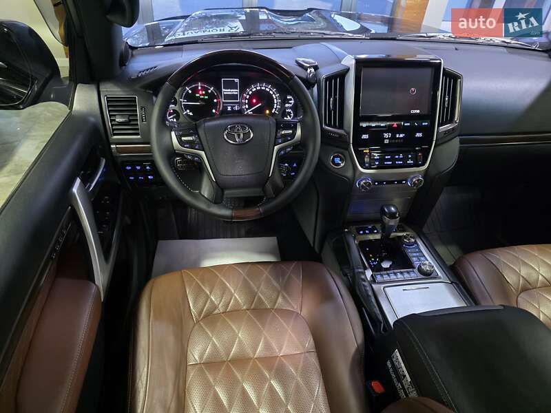 Внедорожник / Кроссовер Toyota Land Cruiser 2018 в Коломые
