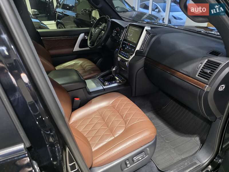 Внедорожник / Кроссовер Toyota Land Cruiser 2018 в Коломые