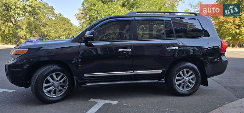 Внедорожник / Кроссовер Toyota Land Cruiser 2012 в Одессе фото 7 Внедорожник / Кроссовер Toyota Land Cruiser 2012 в Одессе