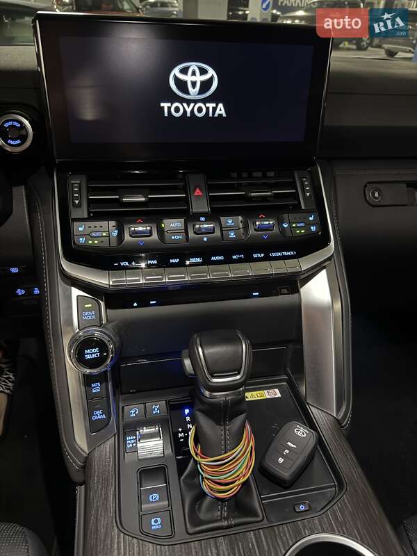 Внедорожник / Кроссовер Toyota Land Cruiser 2023 в Харькове фото 6 Внедорожник / Кроссовер Toyota Land Cruiser 2023 в Харькове