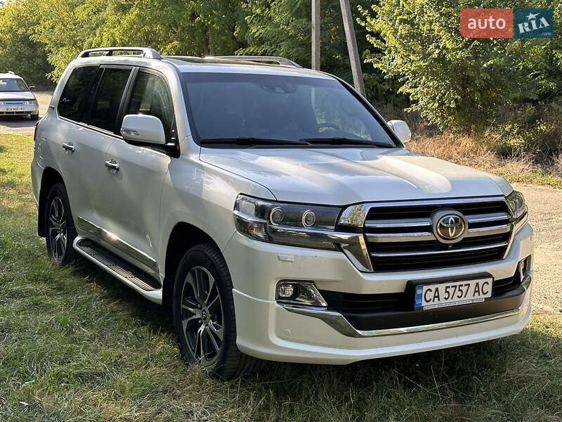 Toyota Land Cruiser 2019