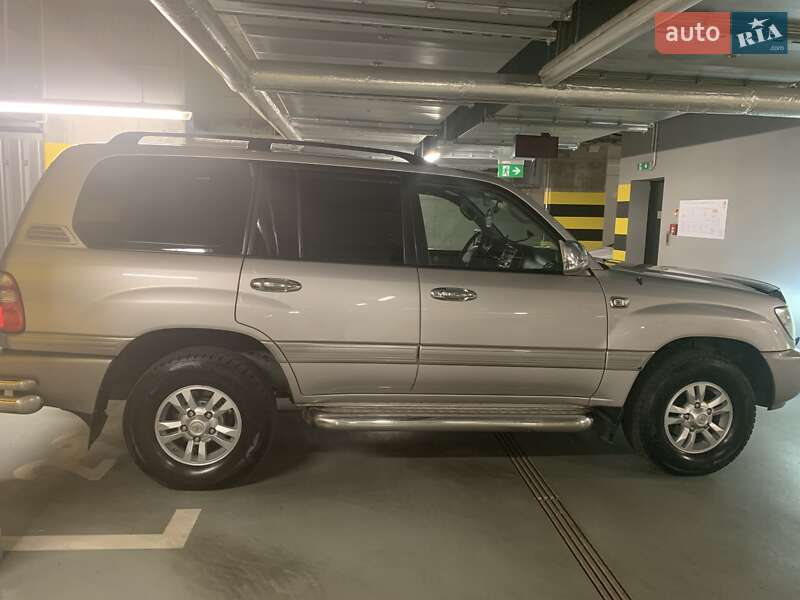 Внедорожник / Кроссовер Toyota Land Cruiser 2004 в Харькове фото 10 Внедорожник / Кроссовер Toyota Land Cruiser 2004 в Харькове