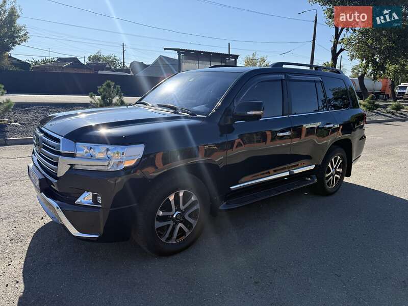 Внедорожник / Кроссовер Toyota Land Cruiser 2018 в Кривом Роге
