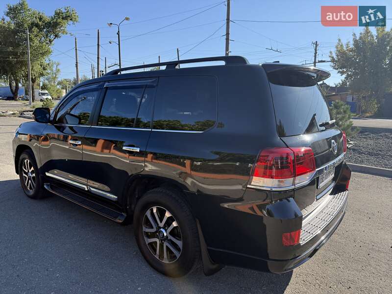 Внедорожник / Кроссовер Toyota Land Cruiser 2018 в Кривом Роге