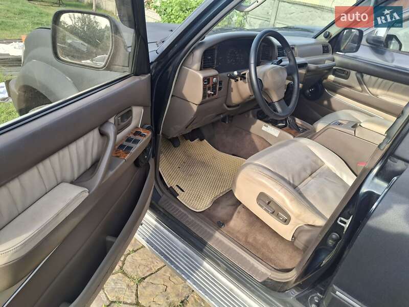 Внедорожник / Кроссовер Toyota Land Cruiser 1996 в Киеве
