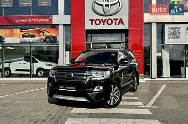 Позашляховик / Кросовер Toyota Land Cruiser 2017 в Тернополі