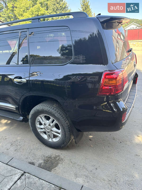 Внедорожник / Кроссовер Toyota Land Cruiser 2013 в Ивано-Франковске фото 5 Внедорожник / Кроссовер Toyota Land Cruiser 2013 в Ивано-Франковске