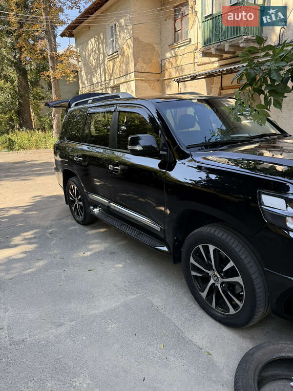 Внедорожник / Кроссовер Toyota Land Cruiser 2014 в Киеве