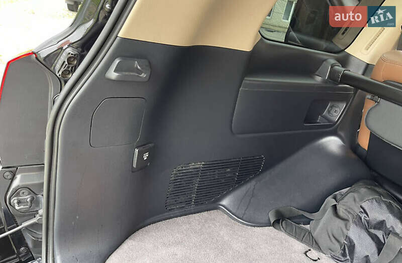 Внедорожник / Кроссовер Toyota Land Cruiser 2014 в Киеве