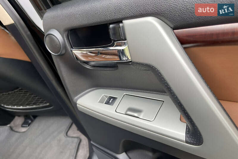 Внедорожник / Кроссовер Toyota Land Cruiser 2014 в Киеве