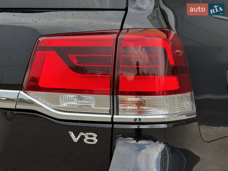 Внедорожник / Кроссовер Toyota Land Cruiser 2017 в Киеве