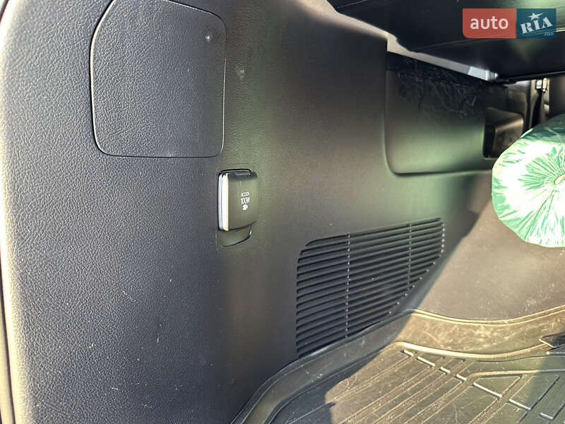 Внедорожник / Кроссовер Toyota Land Cruiser 2016 в Днепре