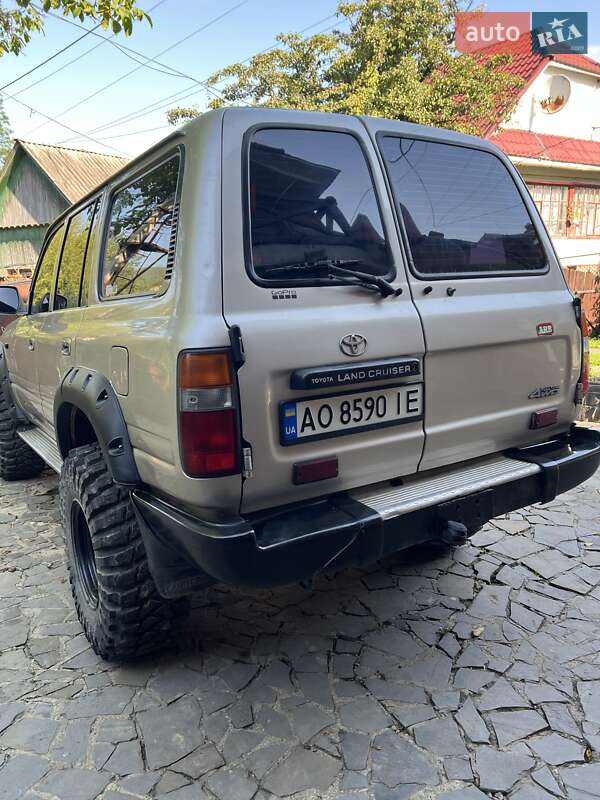 Внедорожник / Кроссовер Toyota Land Cruiser 1995 в Воловце