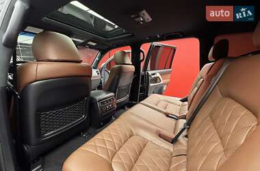 Внедорожник / Кроссовер Toyota Land Cruiser 2018 в 