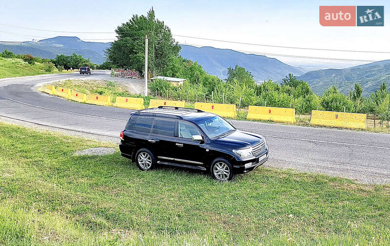 Внедорожник / Кроссовер Toyota Land Cruiser 2011 в Киеве фото 13 Внедорожник / Кроссовер Toyota Land Cruiser 2011 в Киеве