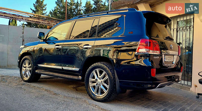 Внедорожник / Кроссовер Toyota Land Cruiser 2011 в Киеве фото 21 Внедорожник / Кроссовер Toyota Land Cruiser 2011 в Киеве