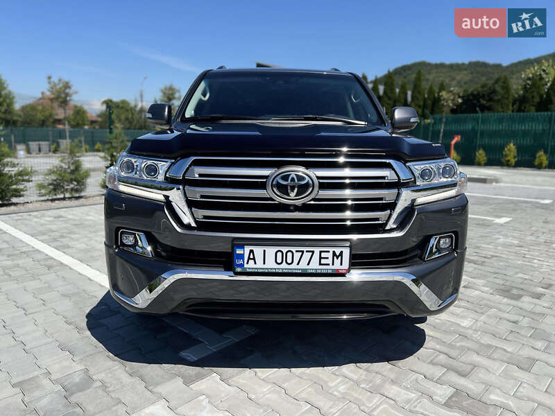 Внедорожник / Кроссовер Toyota Land Cruiser 2017 в Ужгороде