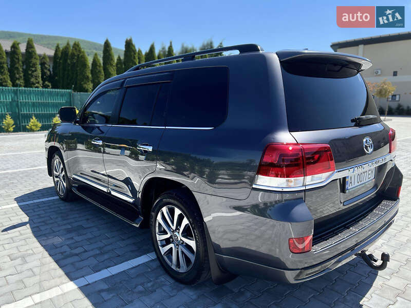 Внедорожник / Кроссовер Toyota Land Cruiser 2017 в Ужгороде