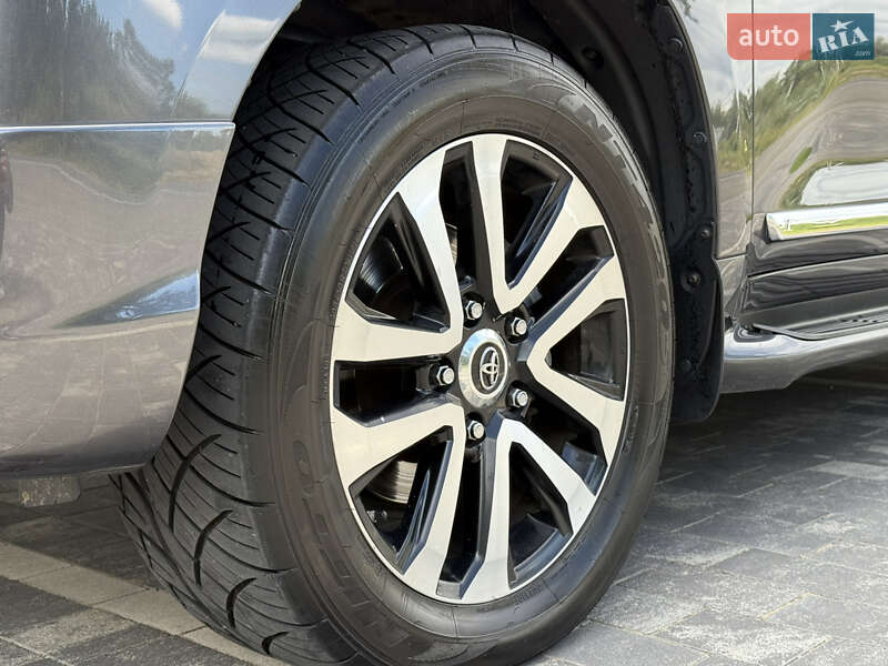 Позашляховик / Кросовер Toyota Land Cruiser 2018 в Ужгороді фото 11 Позашляховик / Кросовер Toyota Land Cruiser 2018 в Ужгороді