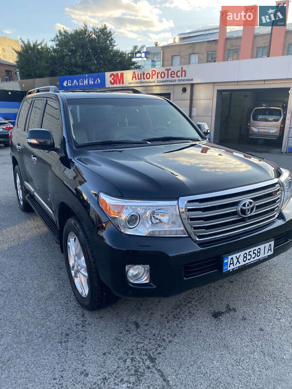 Внедорожник / Кроссовер Toyota Land Cruiser 2012 в Харькове