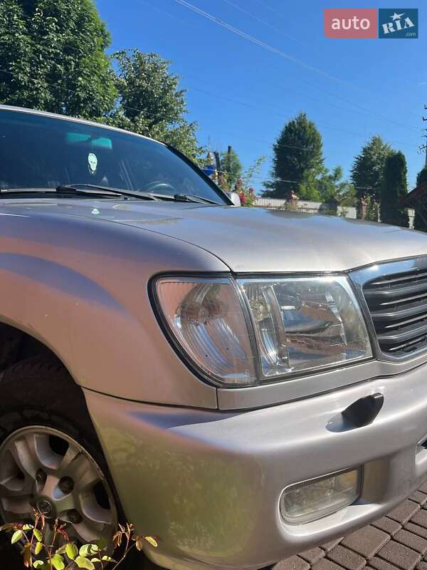 Внедорожник / Кроссовер Toyota Land Cruiser 2001 в Балаклее