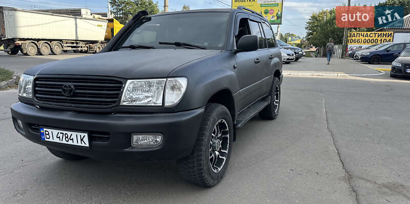 Toyota Land Cruiser 2000