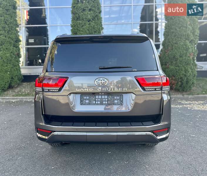 Внедорожник / Кроссовер Toyota Land Cruiser 2021 в Киеве