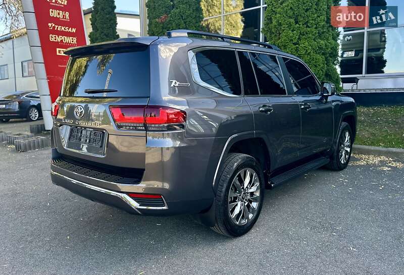 Внедорожник / Кроссовер Toyota Land Cruiser 2021 в Киеве