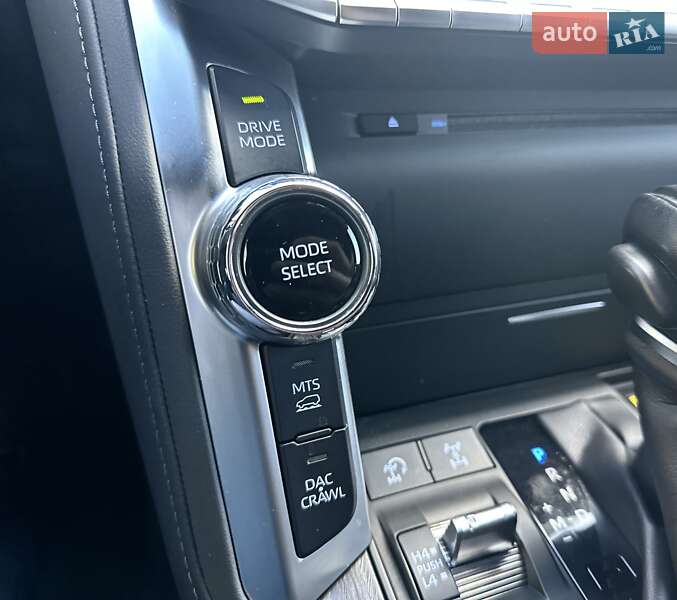 Внедорожник / Кроссовер Toyota Land Cruiser 2021 в Киеве