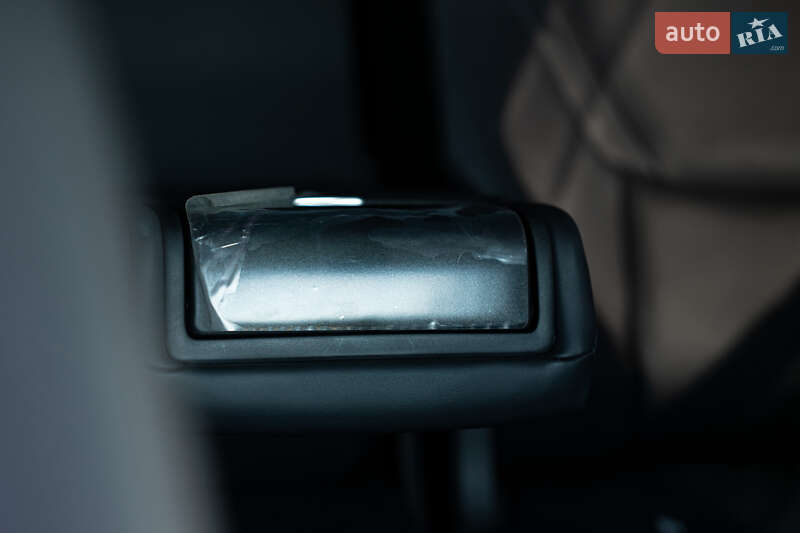 Позашляховик / Кросовер Toyota Land Cruiser 2023 в Чернівцях фото 28 Позашляховик / Кросовер Toyota Land Cruiser 2023 в Чернівцях