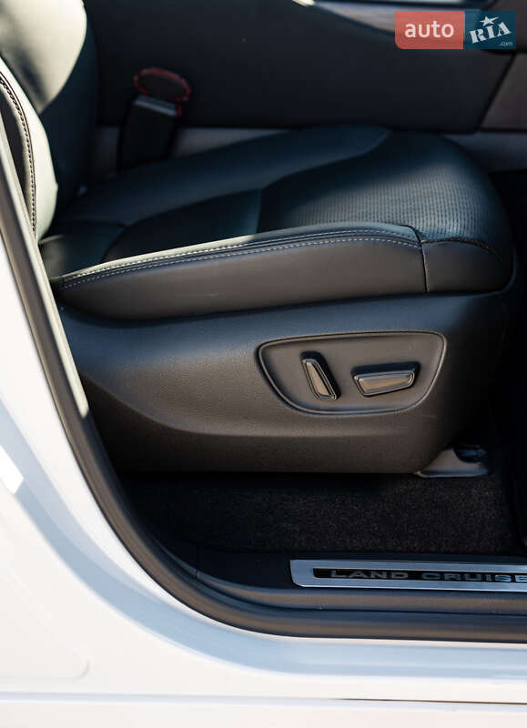 Позашляховик / Кросовер Toyota Land Cruiser 2023 в Чернівцях фото 34 Позашляховик / Кросовер Toyota Land Cruiser 2023 в Чернівцях