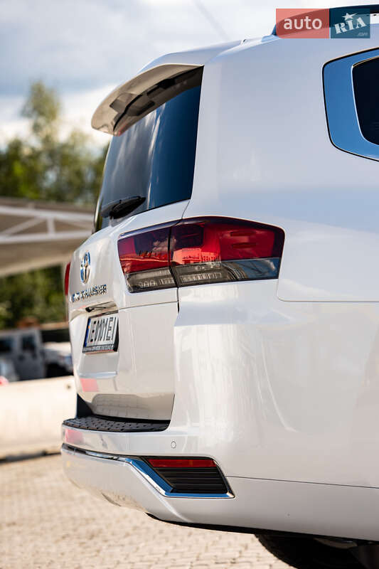 Позашляховик / Кросовер Toyota Land Cruiser 2023 в Чернівцях фото 39 Позашляховик / Кросовер Toyota Land Cruiser 2023 в Чернівцях