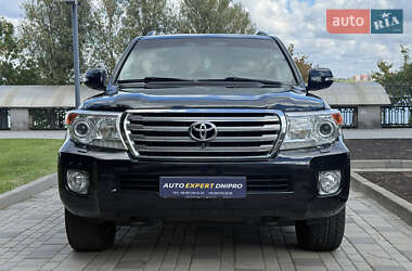 Внедорожник / Кроссовер Toyota Land Cruiser 2014 в 