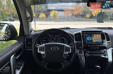 Внедорожник / Кроссовер Toyota Land Cruiser 2014 в 