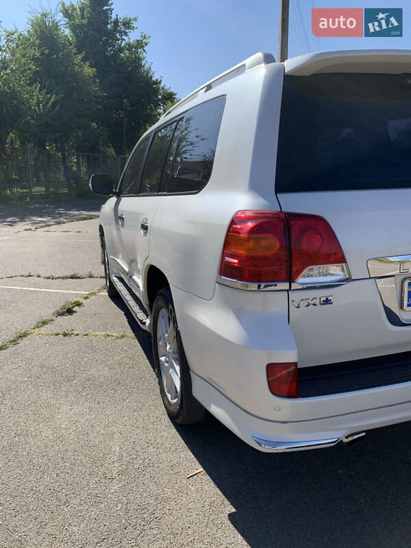 Внедорожник / Кроссовер Toyota Land Cruiser 2013 в Кривом Роге