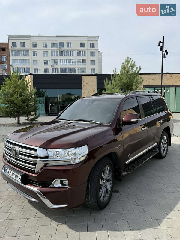 Внедорожник / Кроссовер Toyota Land Cruiser 2018 в Хмельницком
