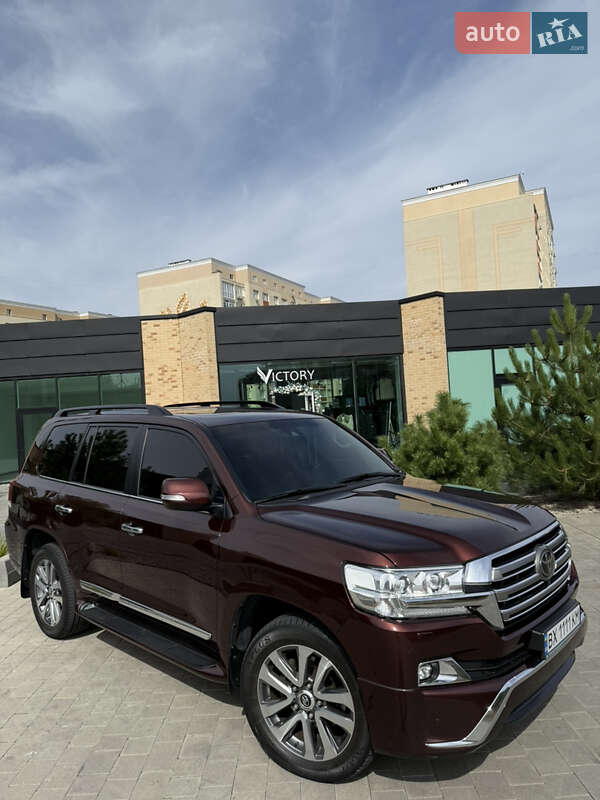 Внедорожник / Кроссовер Toyota Land Cruiser 2018 в Хмельницком