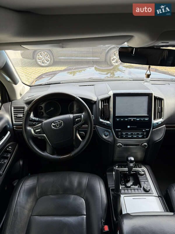 Внедорожник / Кроссовер Toyota Land Cruiser 2018 в Хмельницком