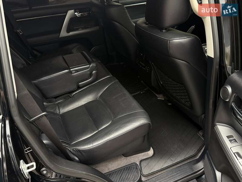 Внедорожник / Кроссовер Toyota Land Cruiser 2012 в Калуше