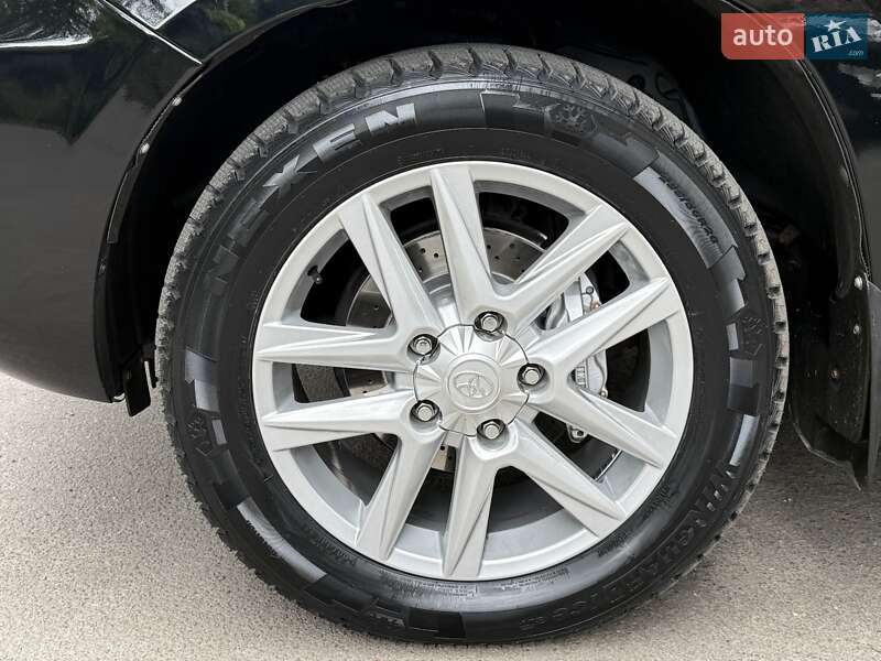 Внедорожник / Кроссовер Toyota Land Cruiser 2012 в Калуше