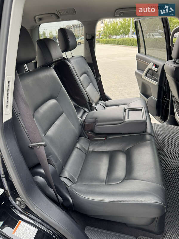 Внедорожник / Кроссовер Toyota Land Cruiser 2019 в Ужгороде