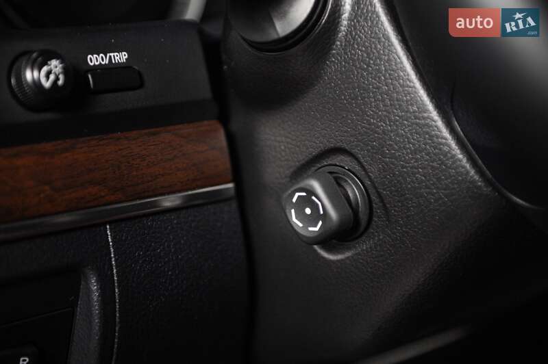 Внедорожник / Кроссовер Toyota Land Cruiser 2018 в Одессе фото 62 Внедорожник / Кроссовер Toyota Land Cruiser 2018 в Одессе