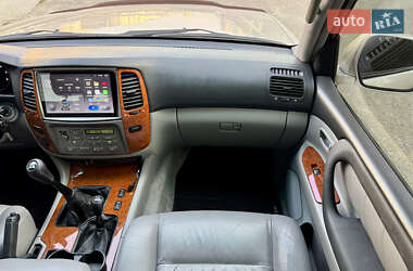 Внедорожник / Кроссовер Toyota Land Cruiser 2003 в 