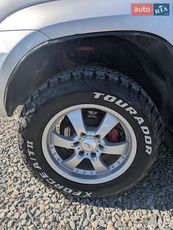 Внедорожник / Кроссовер Toyota Land Cruiser 2004 в Львове