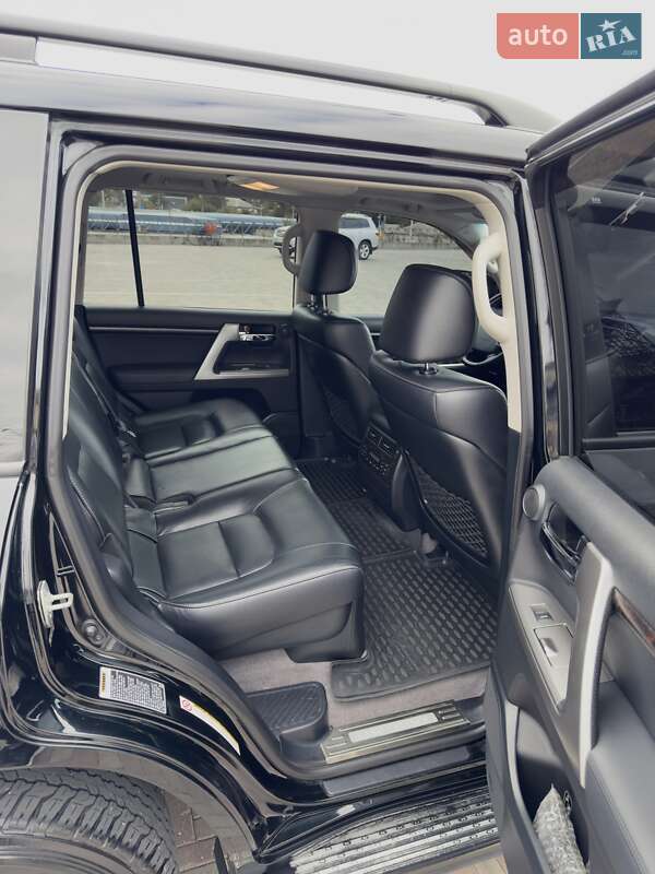 Внедорожник / Кроссовер Toyota Land Cruiser 2013 в Харькове